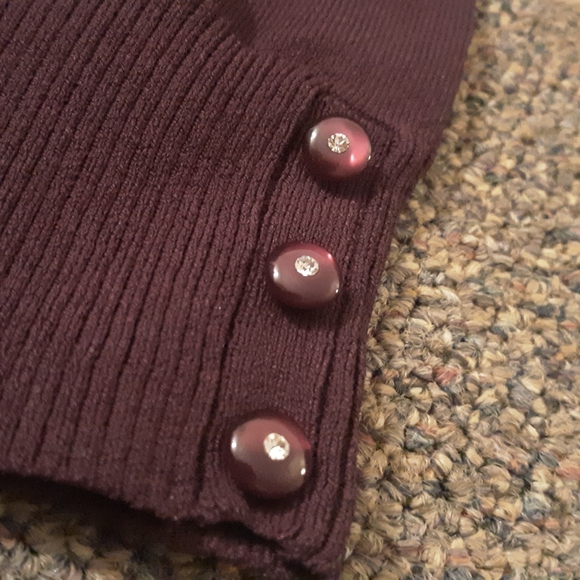 Sweater - Picture 2 of 3